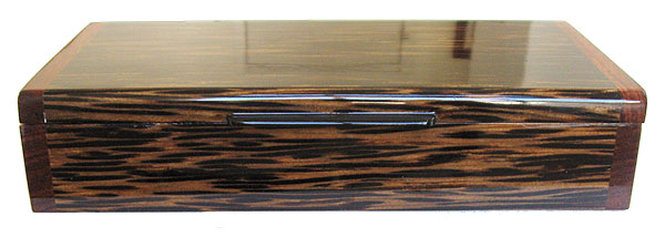 Handmade wood box - Black palm front view