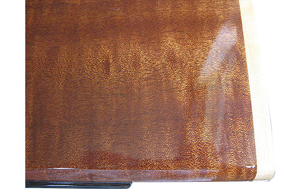 Qulted sapele box top close-up - Handmade wood decorative keepsake box