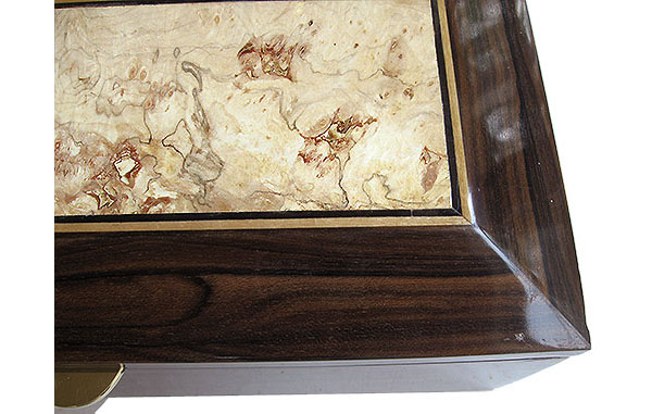 Spalted maple and ziricote box top close up - Handcrafted wood men's valet box