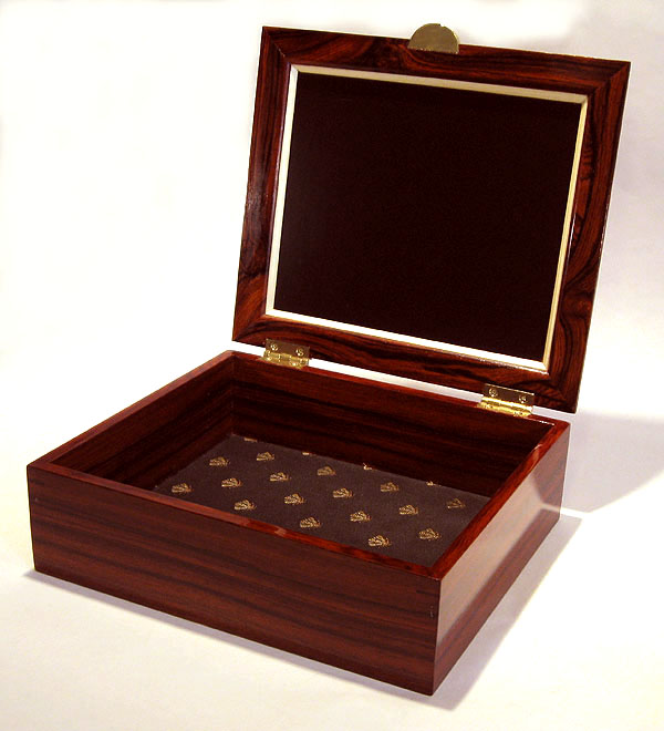 Cocobolo men's box with maple burl top - open view